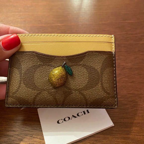 💯 Authentic Coach Lemon Wallet Id/credit Card Holder - Picture 3 of 7